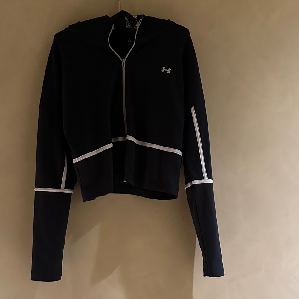 Under Armour Women's Black with  White Zip-Up Jacket size M